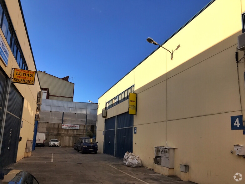 Calle Plomo, 21, San Martín de la Vega, Madrid to rent - Building Photo - Image 2 of 7