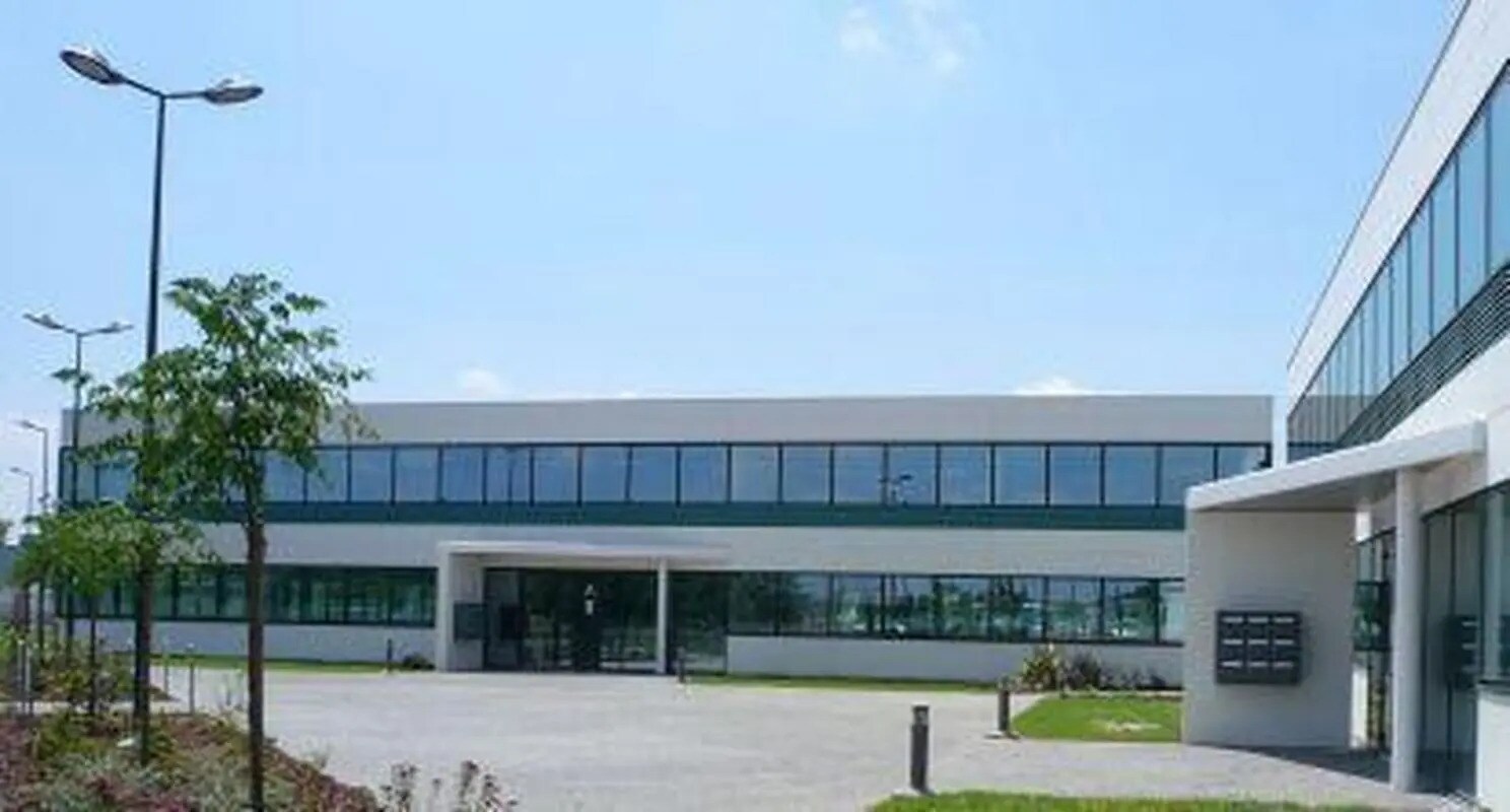 3 Avenue De L'Industrie, BRUGUIÈRES to rent Primary Photo- Image 1 of 16