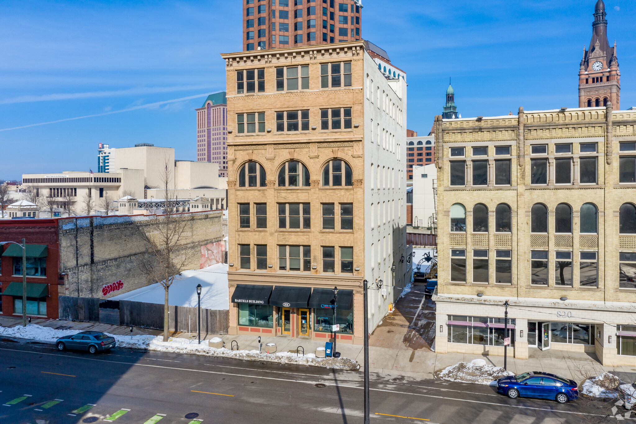 826 N Plankinton Ave, Milwaukee, WI for rent Building Photo- Image 1 of 9