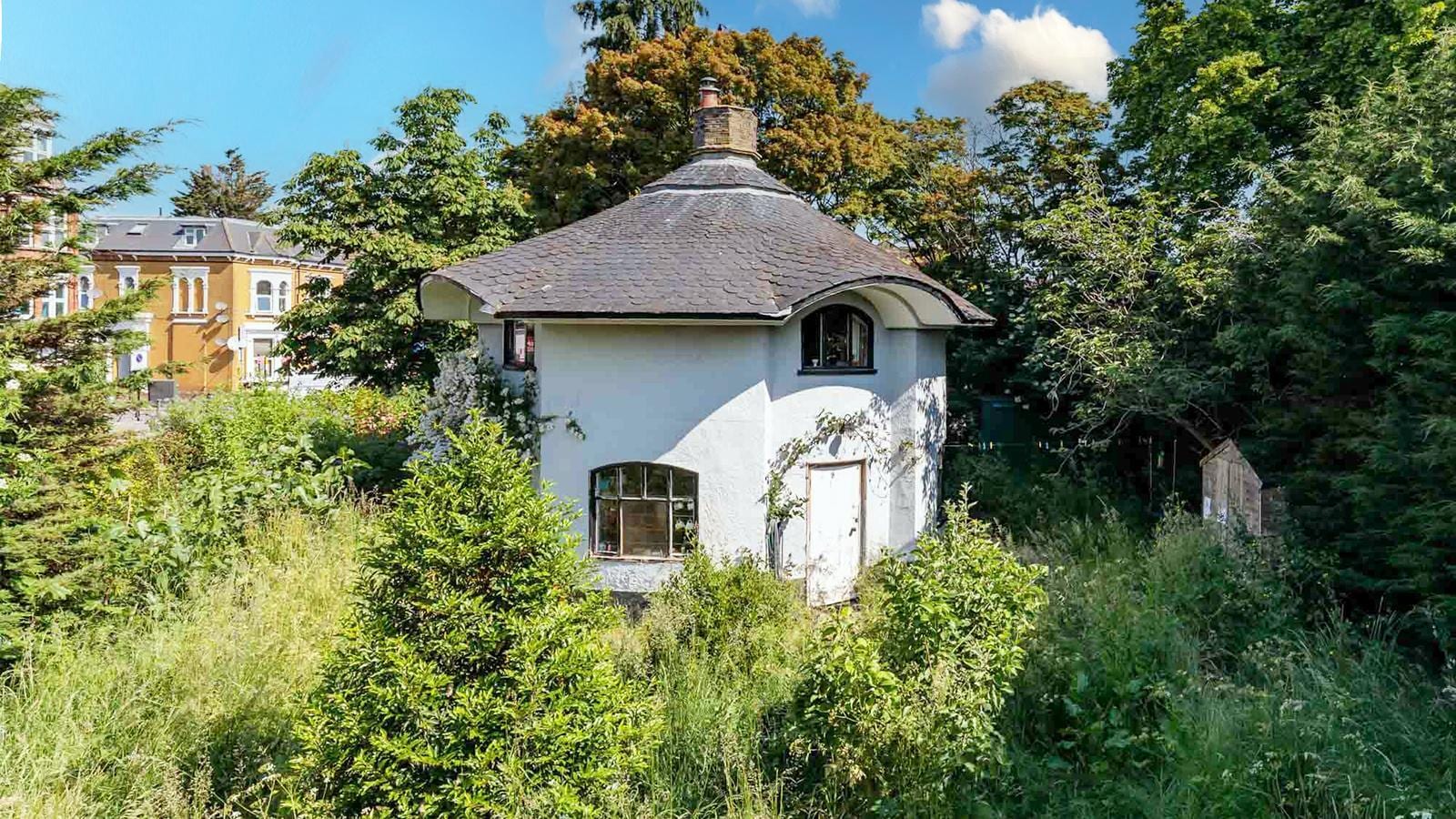 296 High Road, London for sale Building Photo- Image 1 of 9