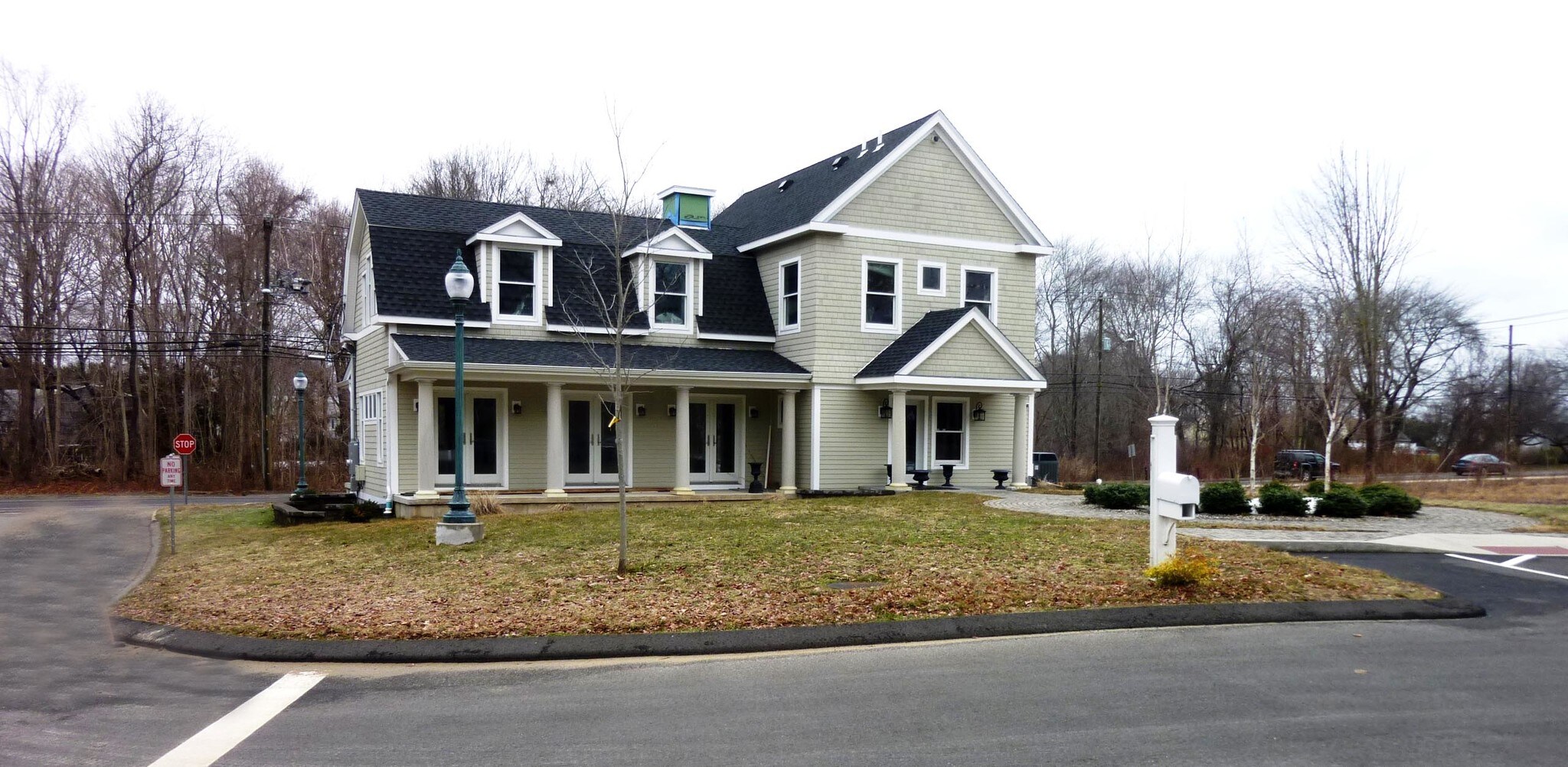 186 E Main St, Clinton, CT for sale Primary Photo- Image 1 of 1