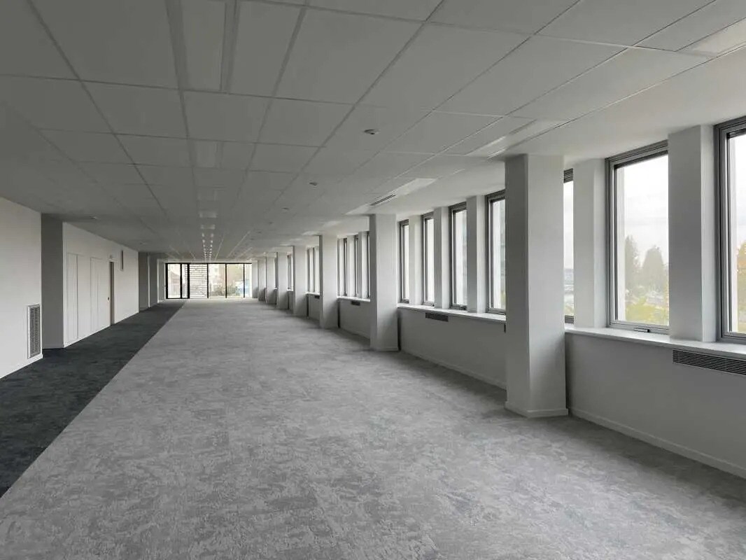 Office in Bobigny to rent Interior Photo- Image 1 of 9