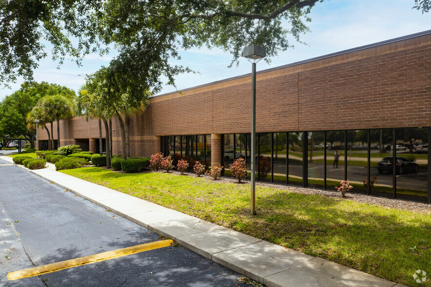 3000 University Center Dr, Tampa, FL for sale - Primary Photo - Image 1 of 1