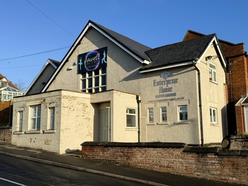 Newton Rd, Tibshelf to rent Building Photo- Image 1 of 2