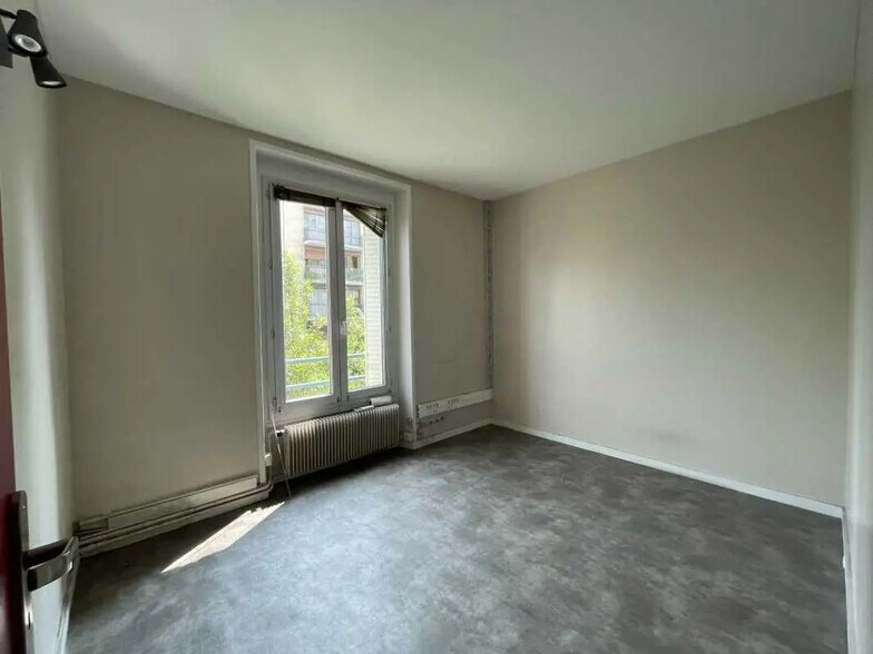 Office in Les Lilas for sale - Building Photo - Image 3 of 4
