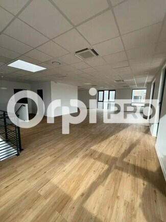 More details for Light Industrial to Rent