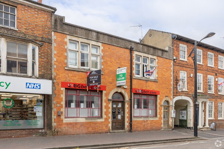 69-71 High St, Newport Pagnell for sale - Primary Photo - Image 1 of 1