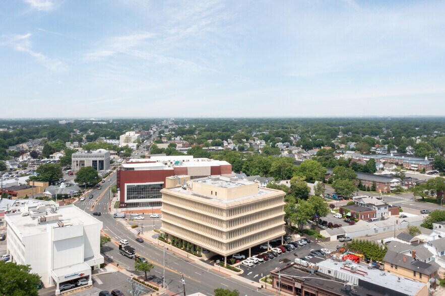 303 Merrick Rd, Lynbrook, NY for rent - Aerial - Image 2 of 23