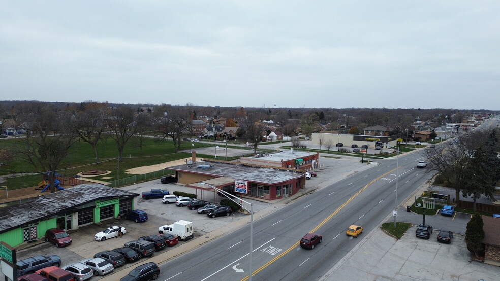 348 W 14th St, Chicago Heights, IL for sale - Building Photo - Image 2 of 5