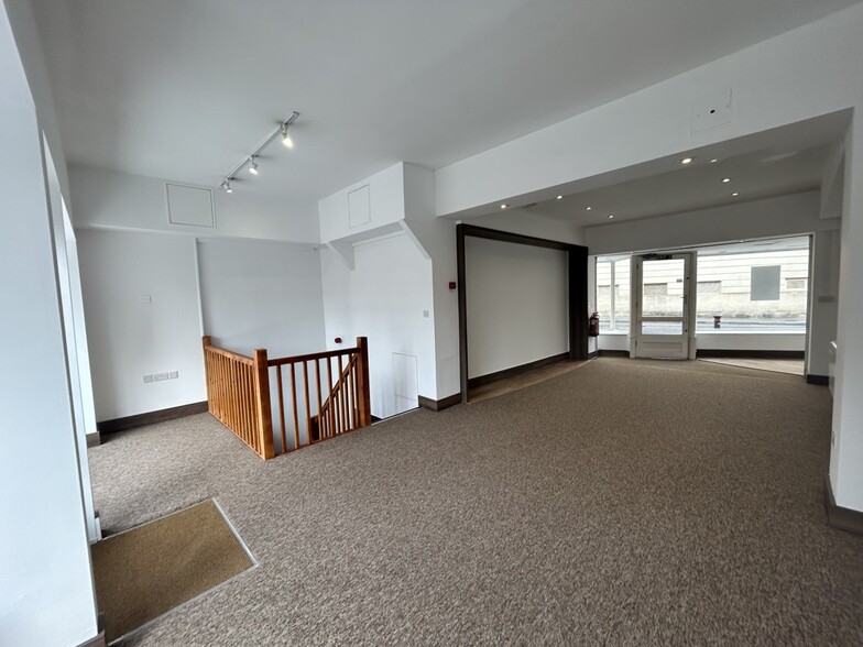 46 St. James's Parade, Bath to rent - Interior Photo - Image 2 of 4