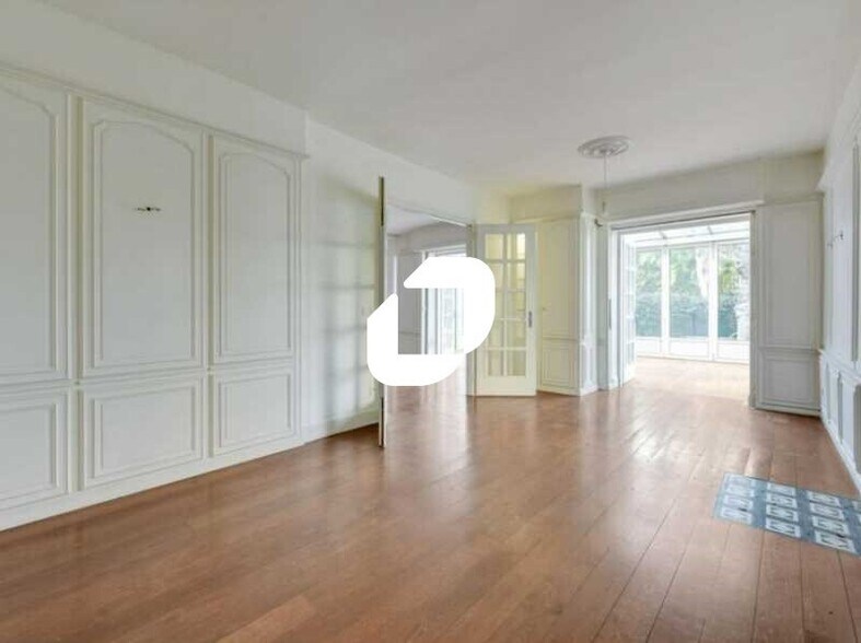 Office in Neuilly-sur-Seine for sale - Interior Photo - Image 3 of 20