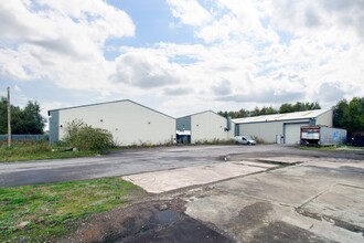 1-4 Factory Rd, Deeside for rent Primary Photo- Image 1 of 5