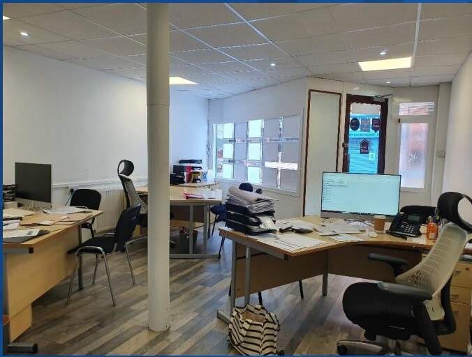 206 Main St, Wishaw, NLK ML2 7LU - Unit 206 - - Interior Photo - Image 1 of 2