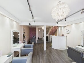 11-17 South St, Perth to rent Interior Photo- Image 2 of 4