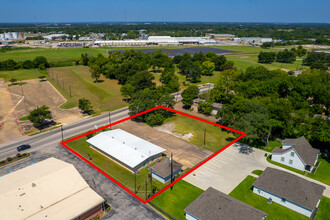 1507 S College Ave, Bryan, TX for rent Building Photo- Image 1 of 28