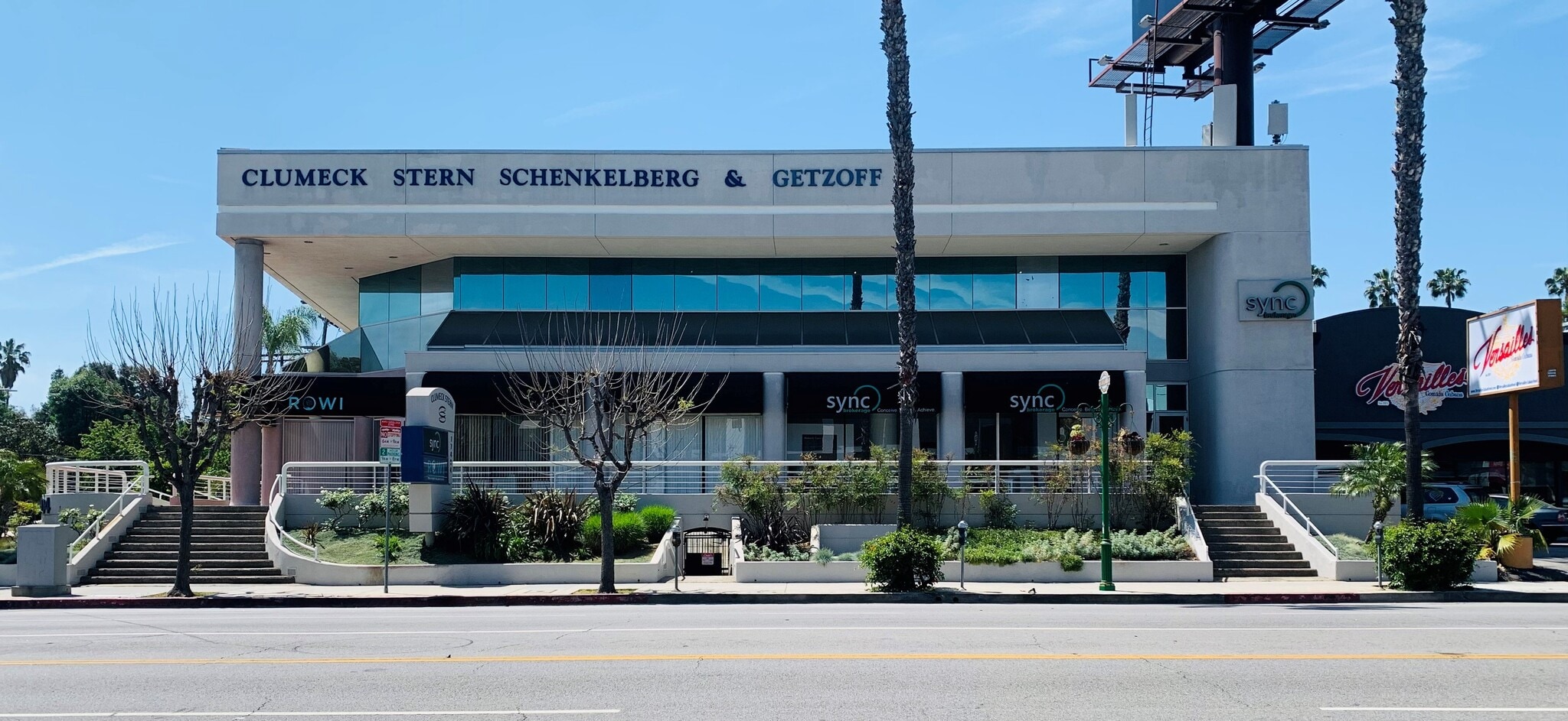 17404 Ventura Blvd, Encino, CA to rent Building Photo- Image 1 of 6