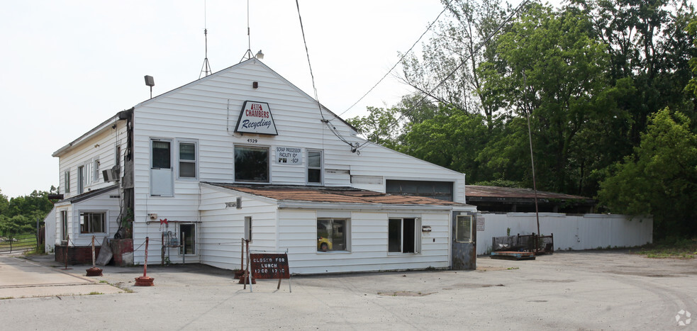 4529 Mill St, Medina, NY for sale - Building Photo - Image 2 of 18