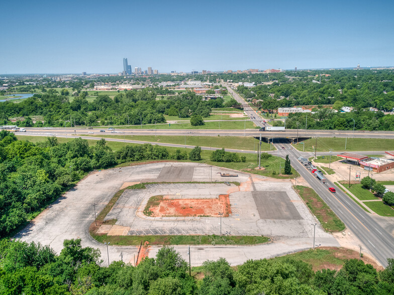 2700 NE 10th St, Oklahoma City, OK for rent - Aerial - Image 3 of 7