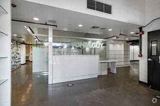464 N Fairfax Ave, Los Angeles, CA to rent Interior Photo- Image 1 of 9