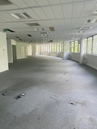 More details for 20 Rue Ampère, Massy - Office to Rent