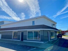 49 S Railroad St. New London - Commercial Property