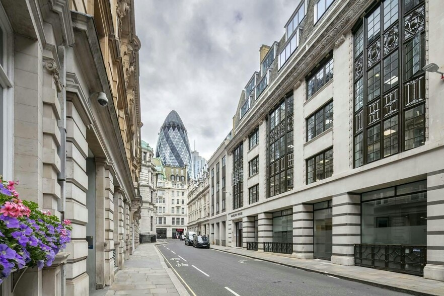 1A Lloyds Ave, London to rent - Building Photo - Image 2 of 30