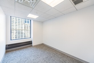 134 N LaSalle St, Chicago, IL to rent Interior Photo- Image 1 of 6