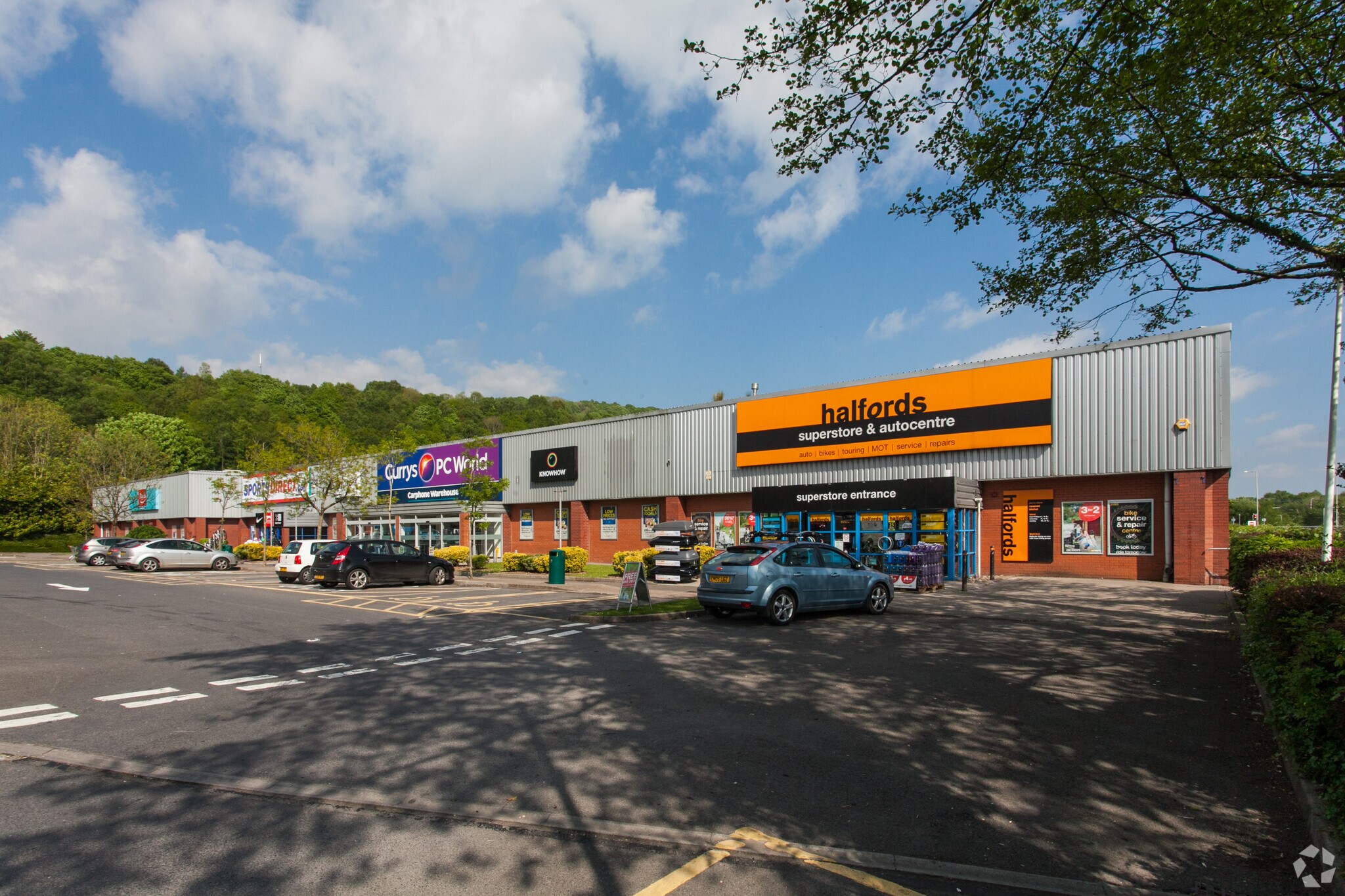 2-4 Ynysangharad Rd, Pontypridd for sale Primary Photo- Image 1 of 1