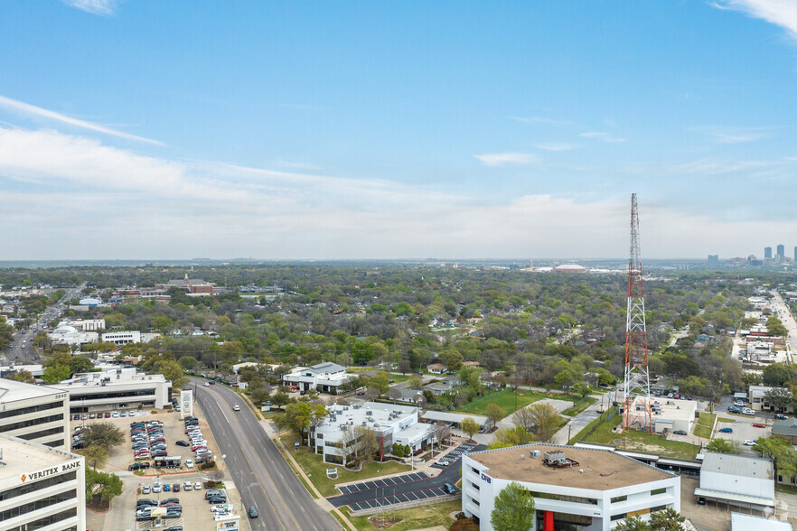 3801 Hulen St, Fort Worth, TX for rent - Aerial - Image 3 of 21