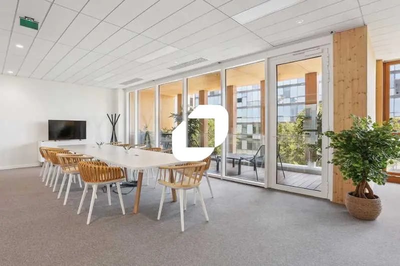 32-34 Avenue Aristide Briand, Arcueil to rent Building Photo- Image 1 of 99