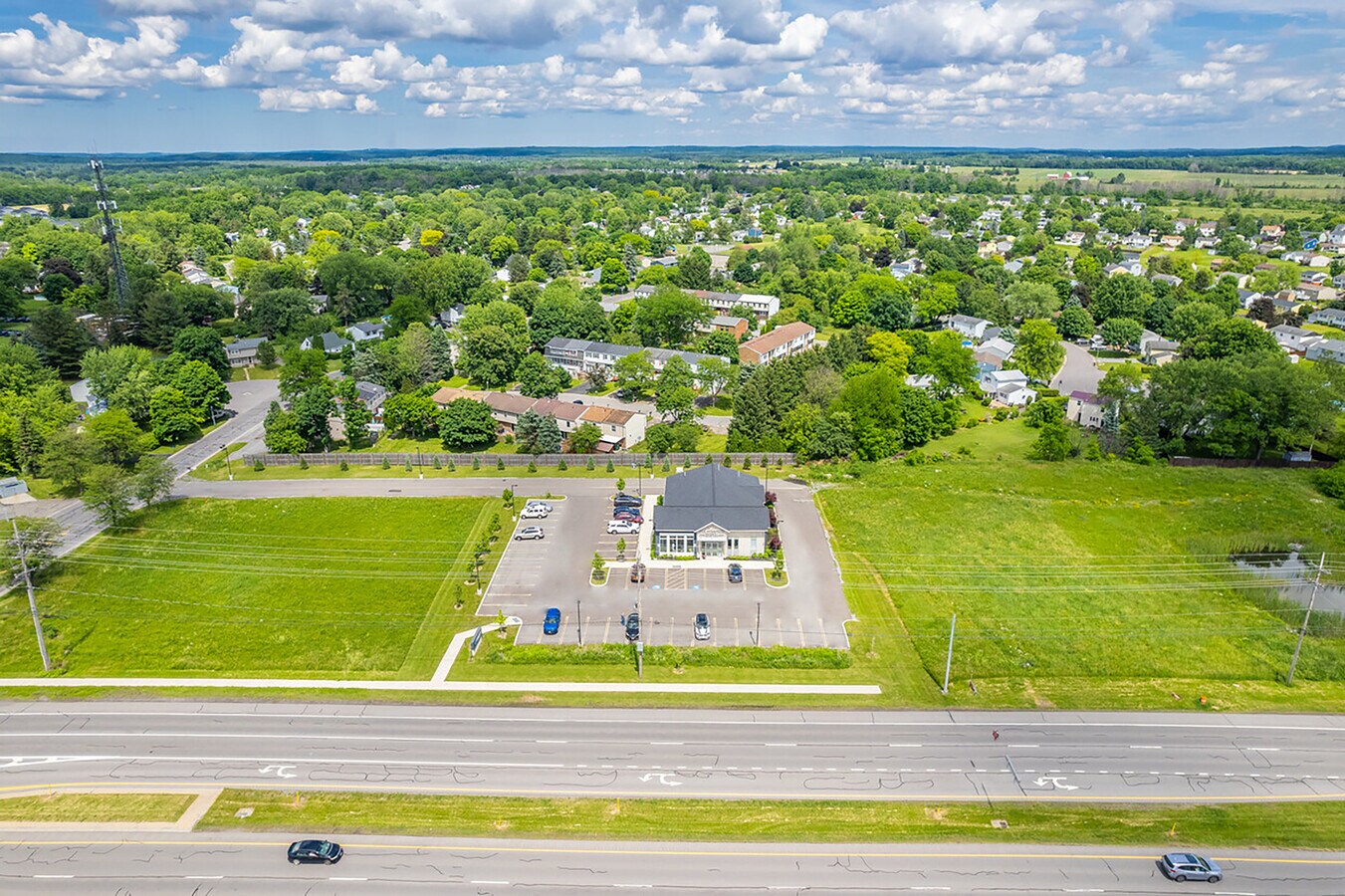 Farmbrook Dr, Farmington 14425 Farmbrook Landing Pad Site 1 & 3.8