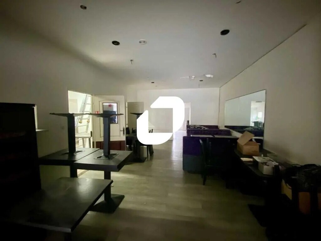 Location Commerce 190 m² - Photo 1