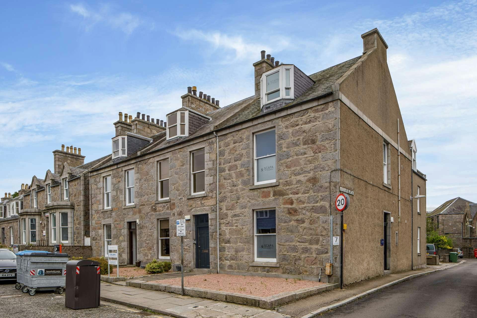 9 Victoria St, Aberdeen to rent Building Photo- Image 1 of 12