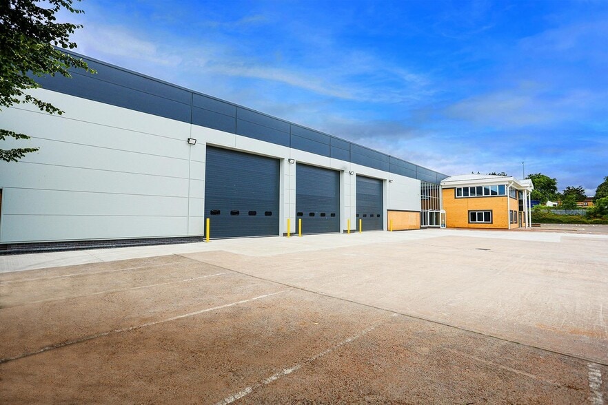 20 Upper Portland St, Birmingham to rent - Building Photo - Image 2 of 18