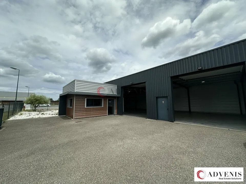 Vente Local d'activités 304 m² - Photo 1