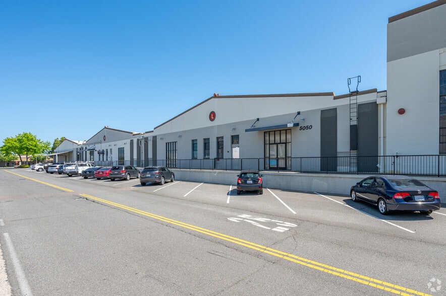 5022 Bailey Loop, Mcclellan, CA to rent - Building Photo - Image 1 of 9