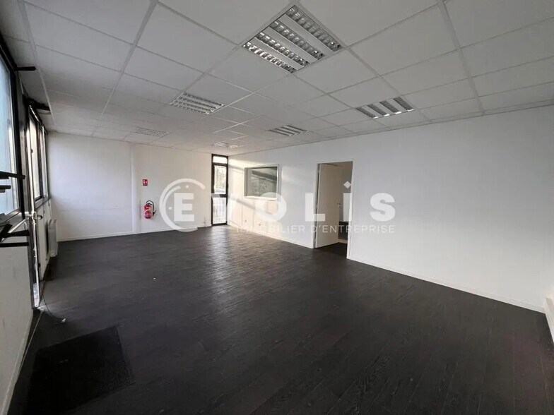 Office in Talence to rent - Interior Photo - Image 2 of 4