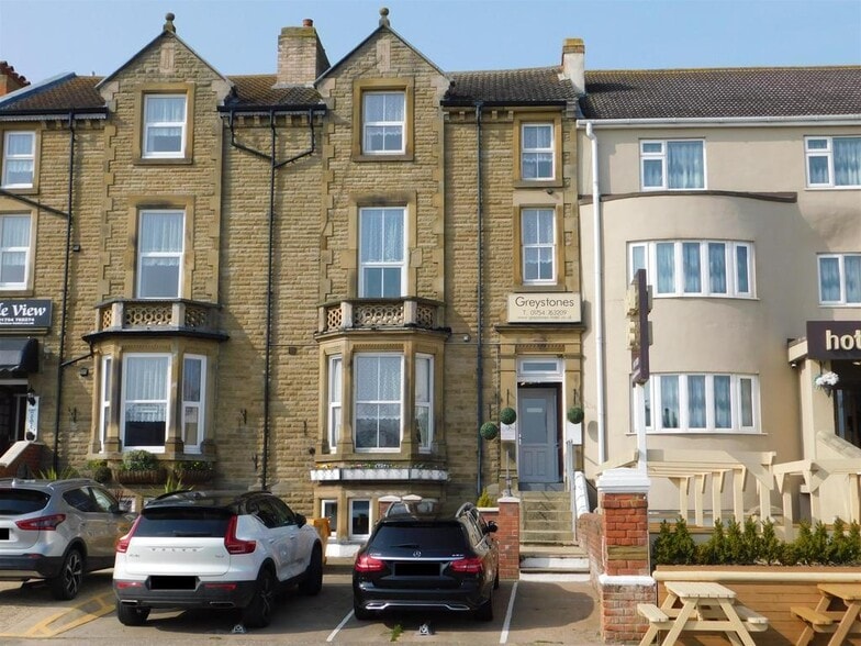 10 South Para, Skegness for sale - Building Photo - Image 1 of 39