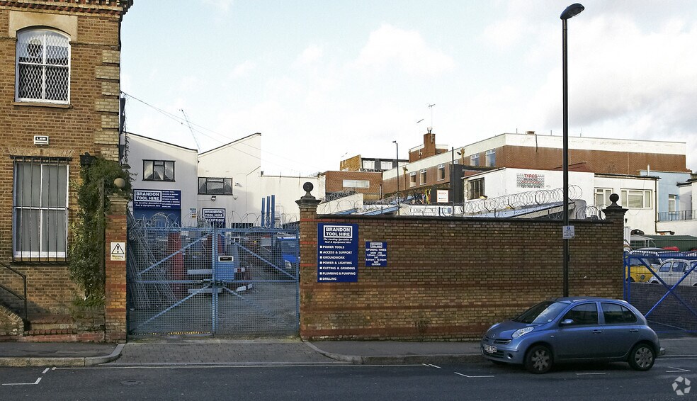 4 Blundell St, London for sale - Building Photo - Image 1 of 1