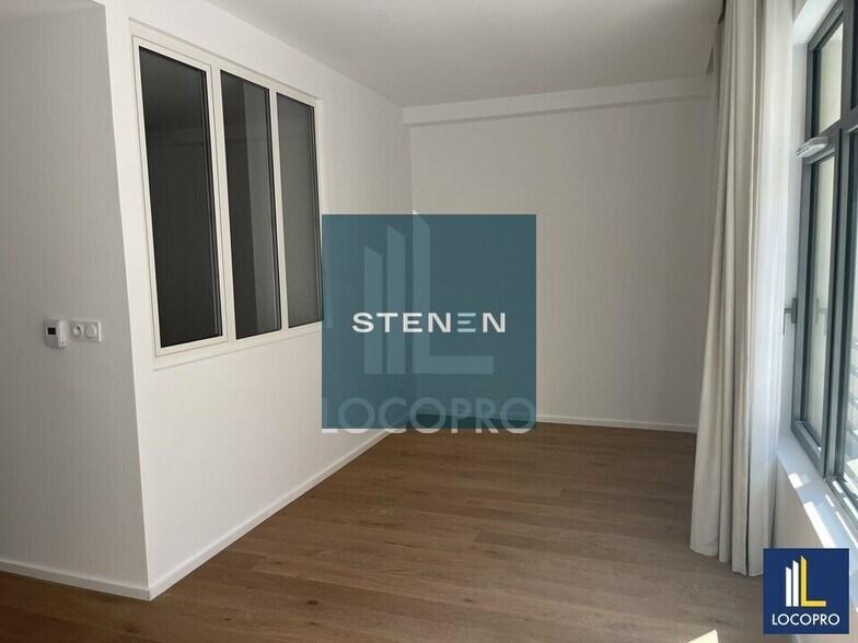 Office in Marseille to rent - Interior Photo - Image 3 of 6