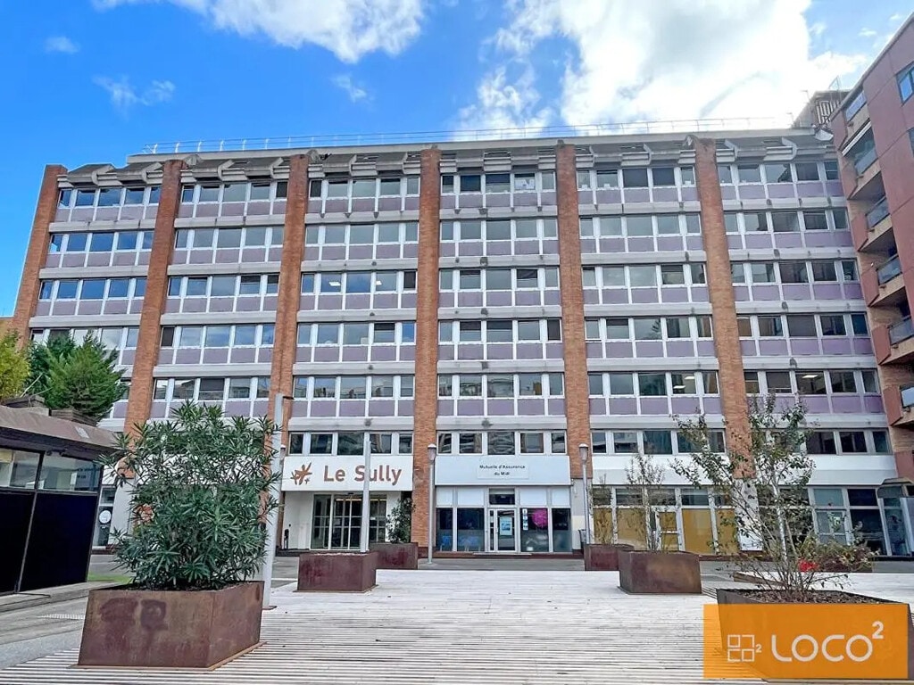 Location Bureaux 629 m² - Photo 1