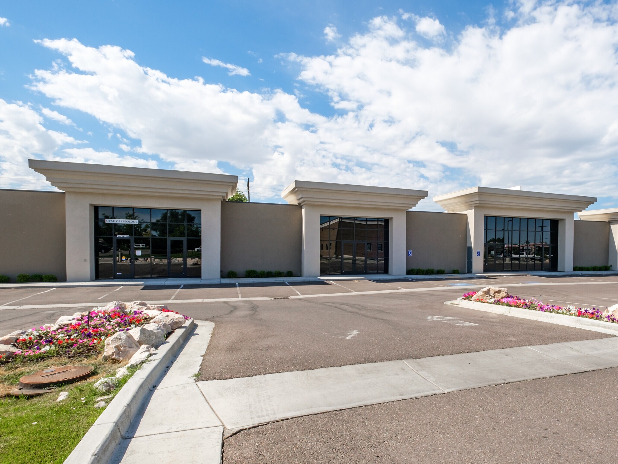 5462-5464 S 3500 W, Roy, UT for sale Building Photo- Image 1 of 1