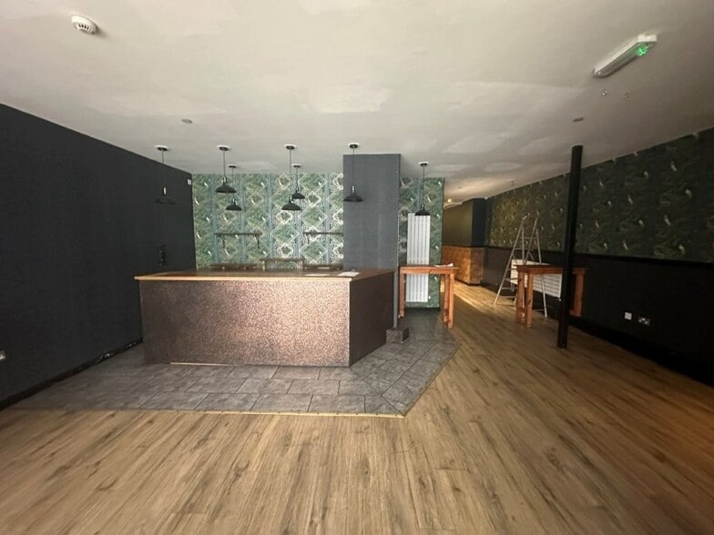 66 Parliament Street, Isle Of Man to rent - Interior Photo - Image 2 of 6