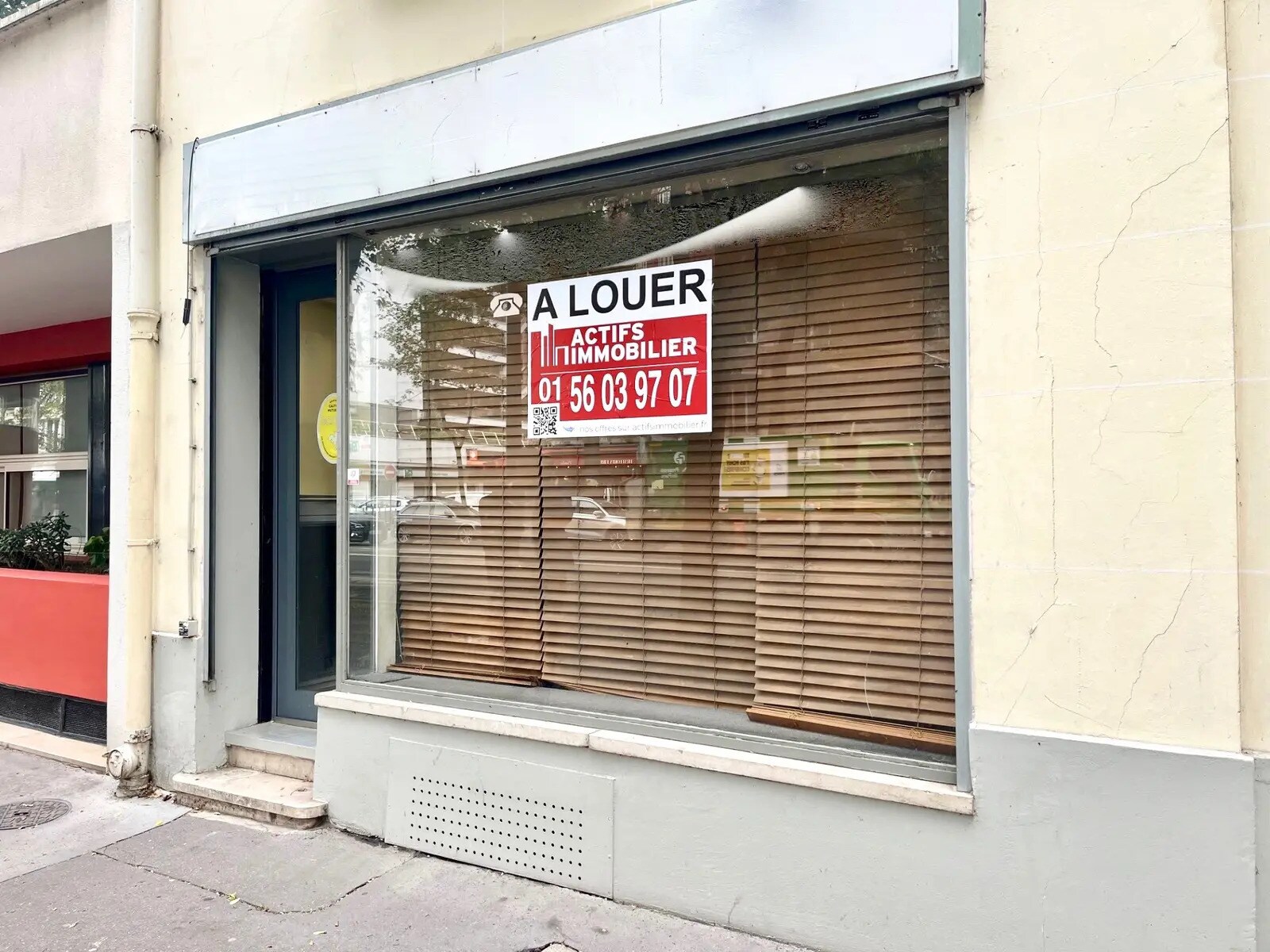 Retail in Paris to rent Building Photo- Image 1 of 6