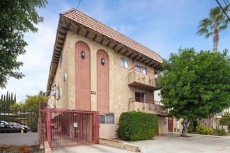 8135 Reseda Blvd, Reseda, CA for sale Building Photo- Image 1 of 10