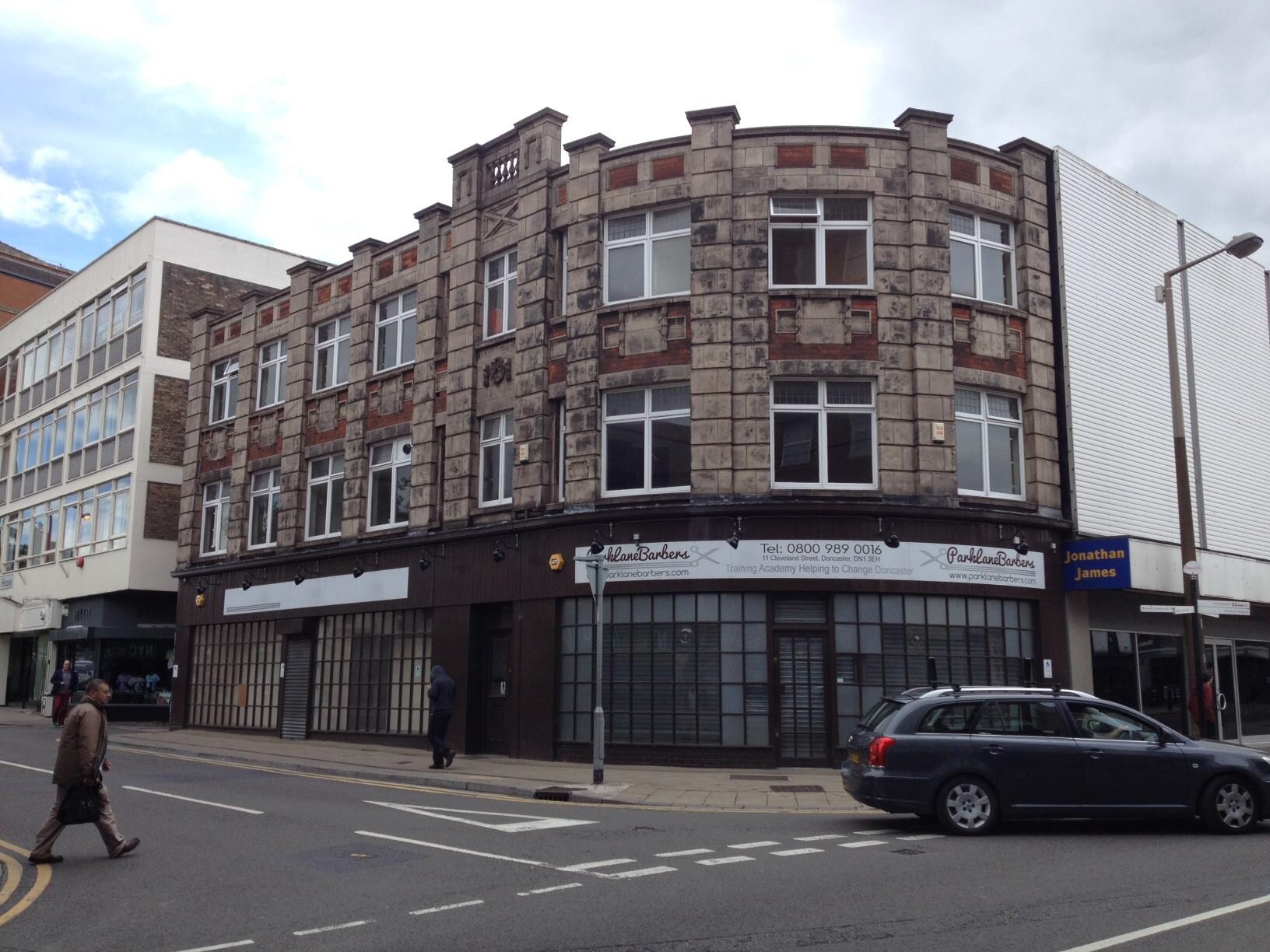 32 Wood St, Doncaster for sale Primary Photo- Image 1 of 1