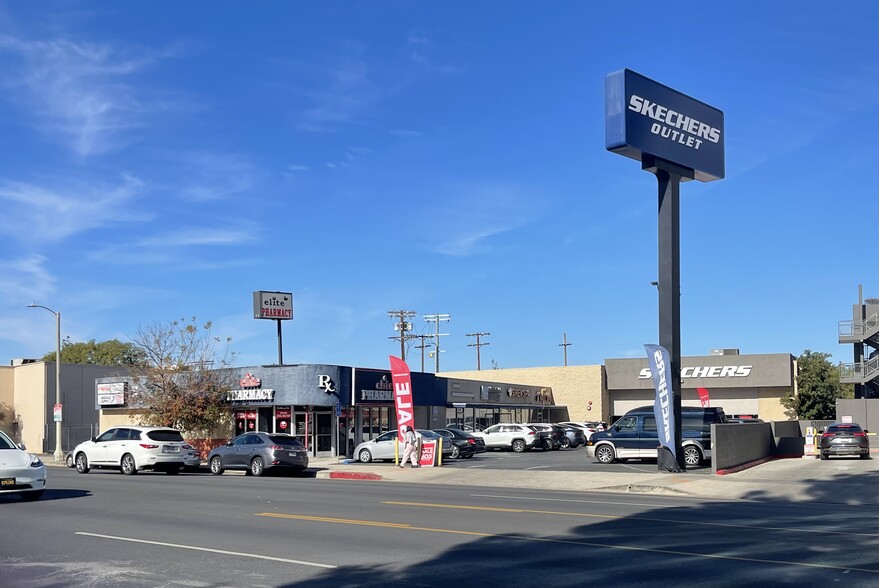 18143-18155 Ventura Blvd, Tarzana, CA for rent - Building Photo - Image 1 of 1