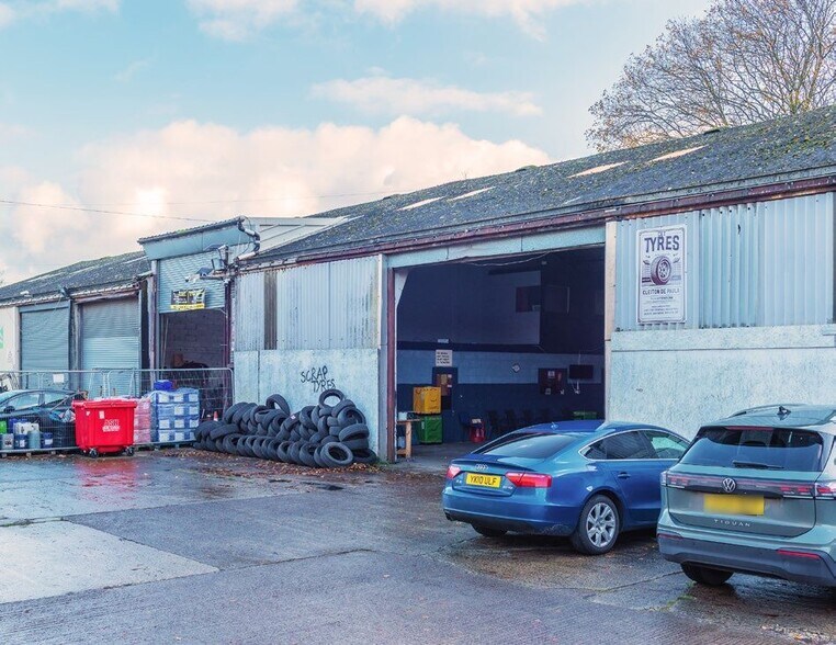 South Marston, South Marston for sale - Primary Photo - Image 1 of 4