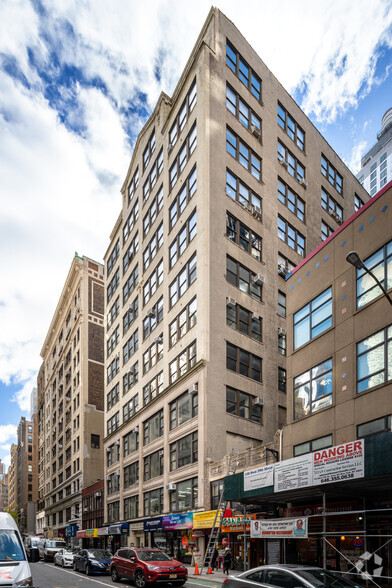 146 W 29th St, New York, NY for rent - Building Photo - Image 2 of 5