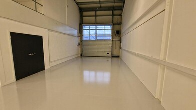 Buckingham Rd, Silverstone to rent Interior Photo- Image 2 of 2